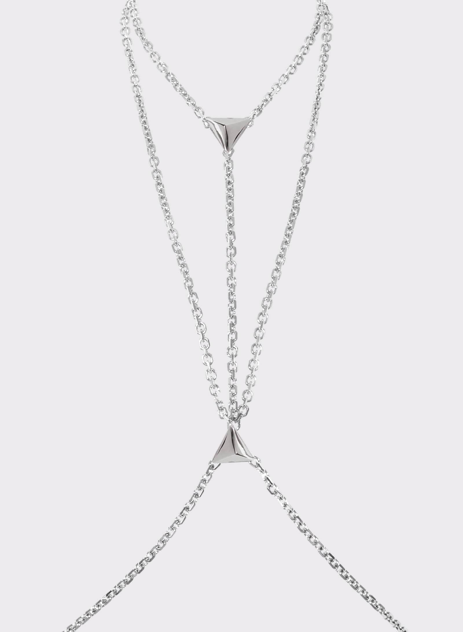 TRIANGLE COMPOSIT BODY CHAIN