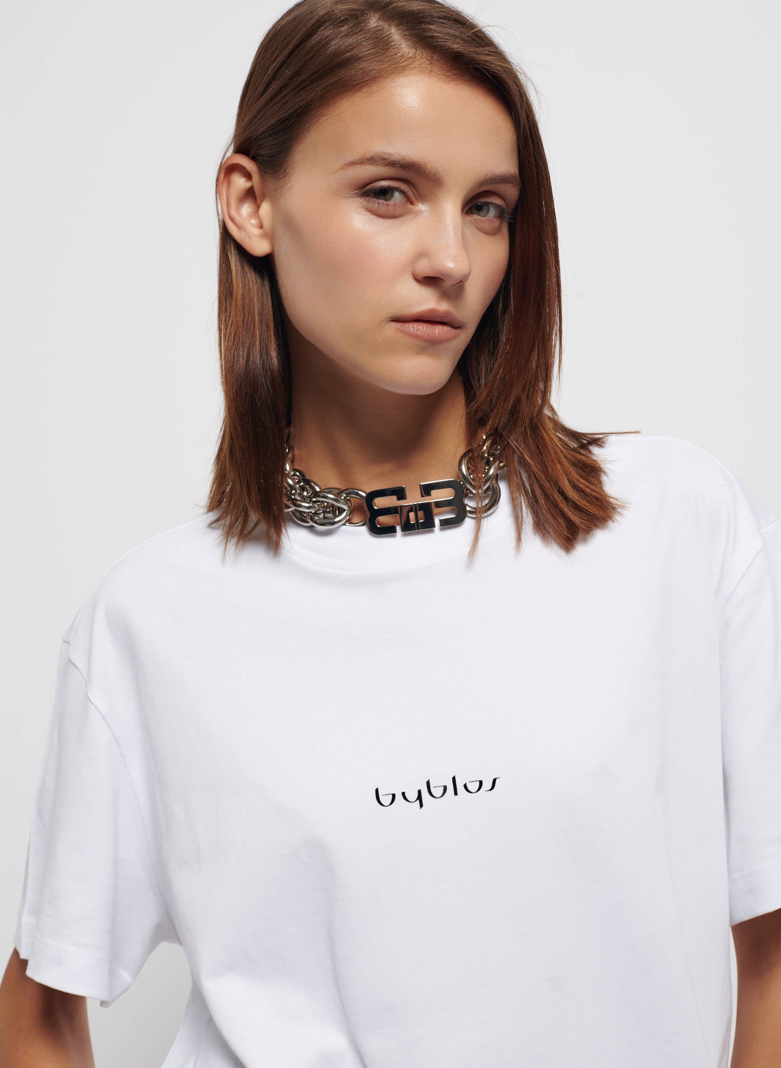Byblos T-shirt Logo in white - side view