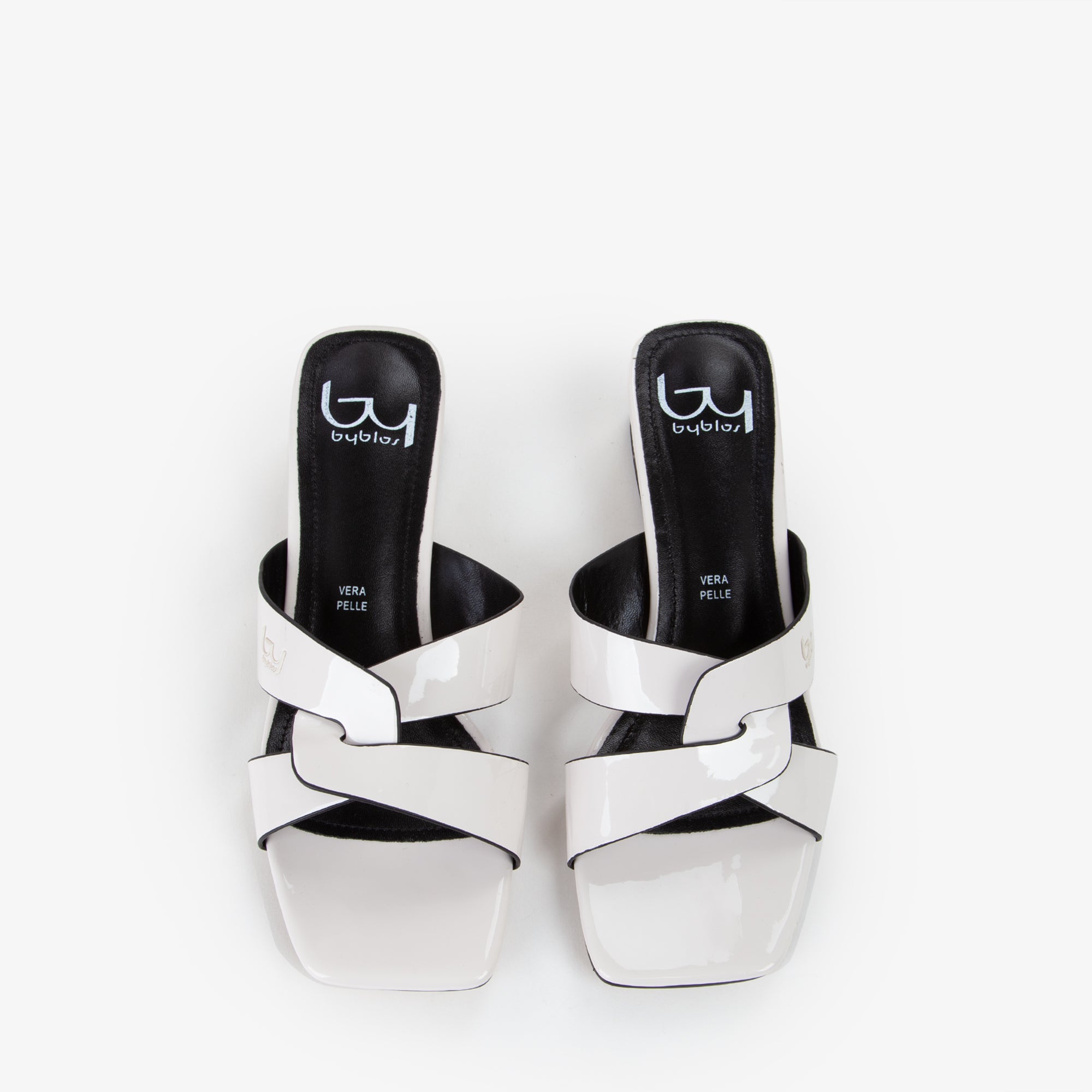 MIRIAM SANDALS